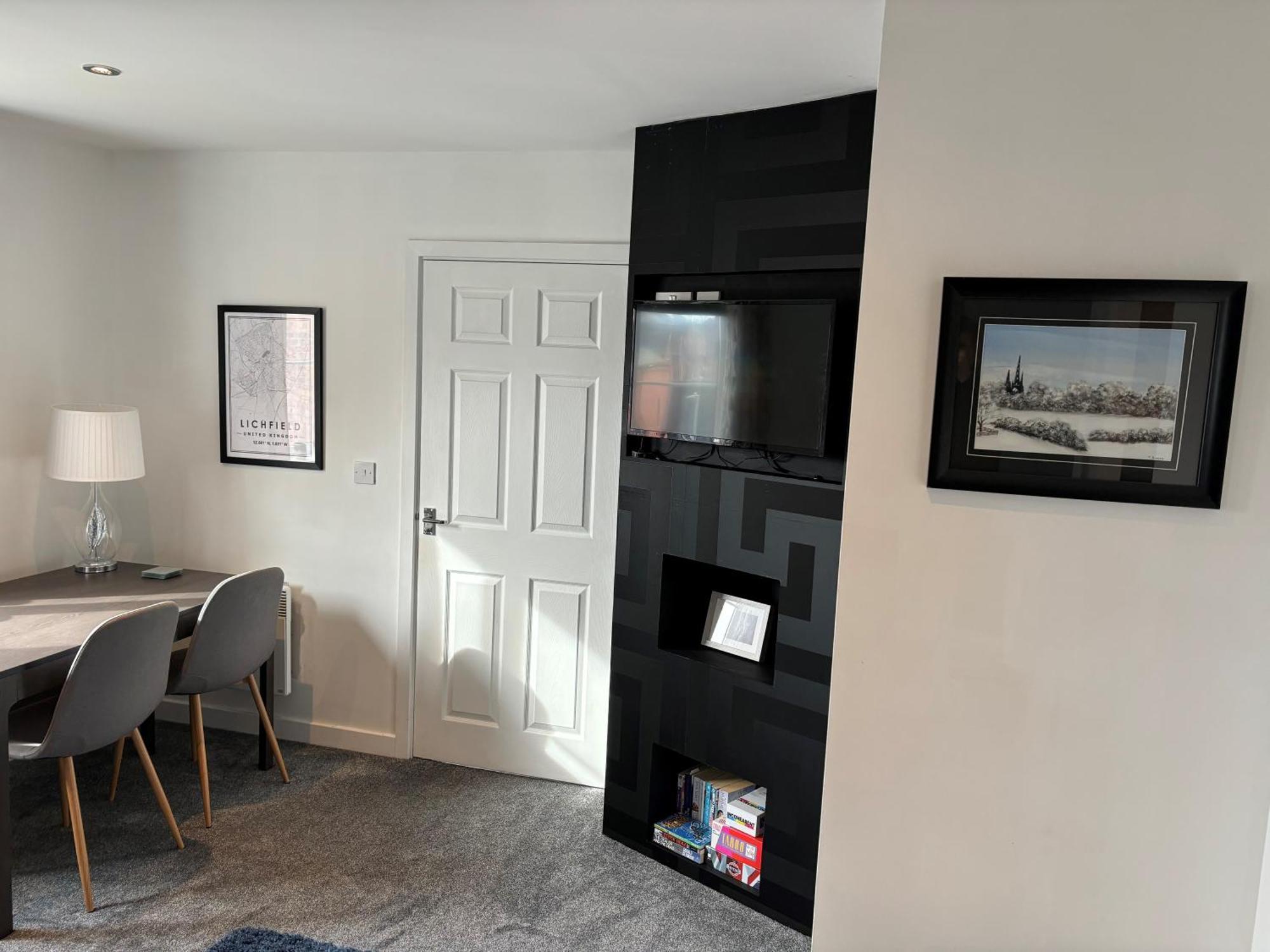 ליצ'פילד Cathedral Apartment מראה חיצוני תמונה